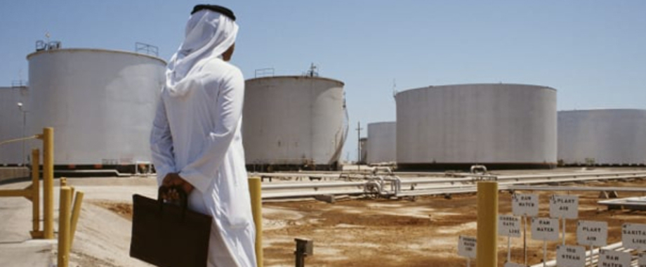 newsletter-top-saudi-aramco-tanks 678x250.jpg