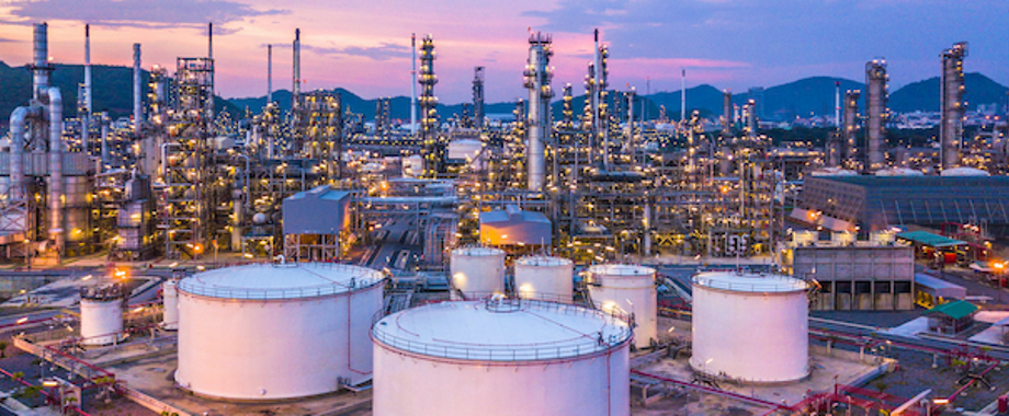 Refinery-Sunset 678x250.jpg