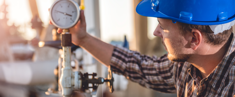 natural gas meter operator.png