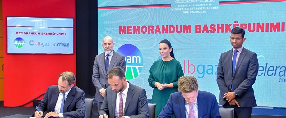 Excelerate_Energy__Snam__and_Albgaz_Sign_MOU_to_Pursue_New_Gas_Pipeline_pic1.jpg